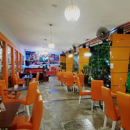 Fortune Front One Hotel Kendari Eksteriør bilde