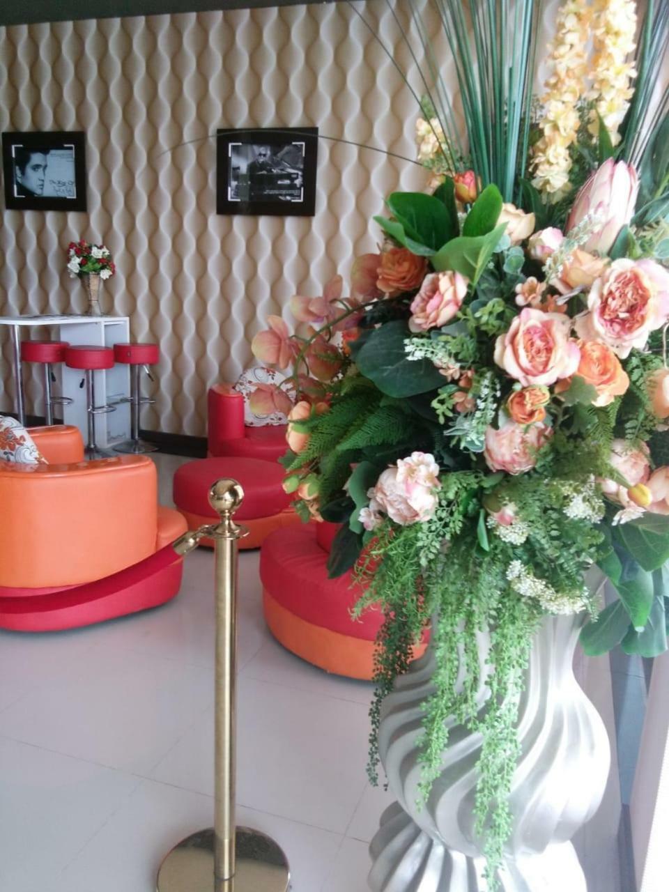 Fortune Front One Hotel Kendari Eksteriør bilde