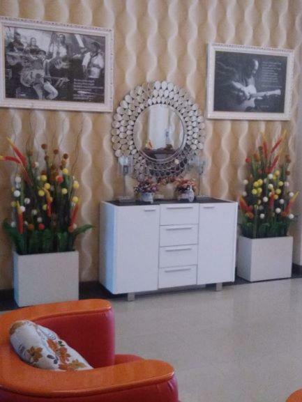 Fortune Front One Hotel Kendari Eksteriør bilde