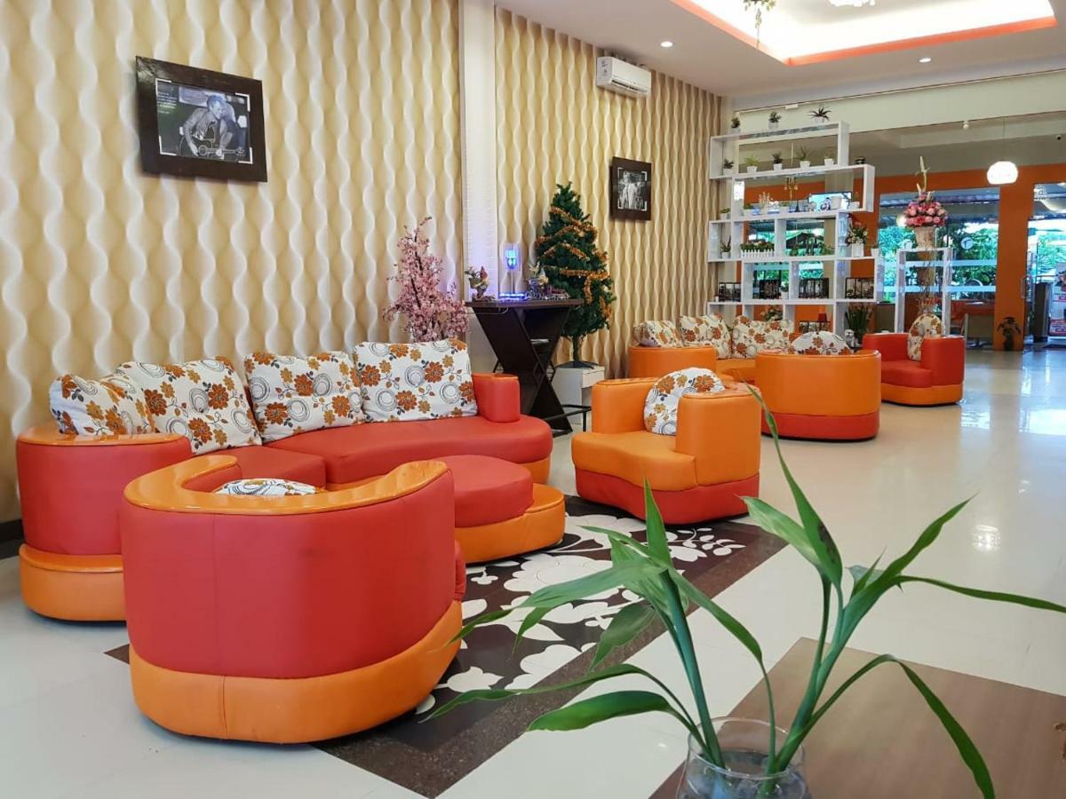 Fortune Front One Hotel Kendari Eksteriør bilde